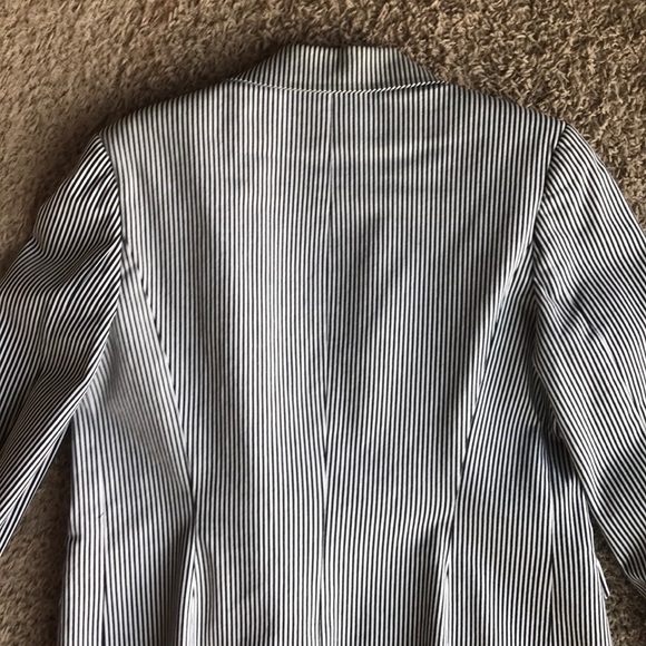 Striped business blazer - Picture 4 of 6